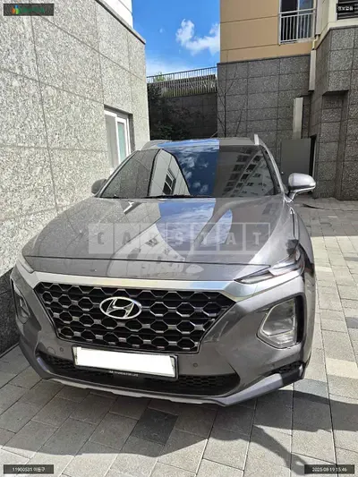 Photo 1 of 6: 2020 Hyundai Santa Fe, VIN KMHS281ABLU303163 — Korean insurance auction