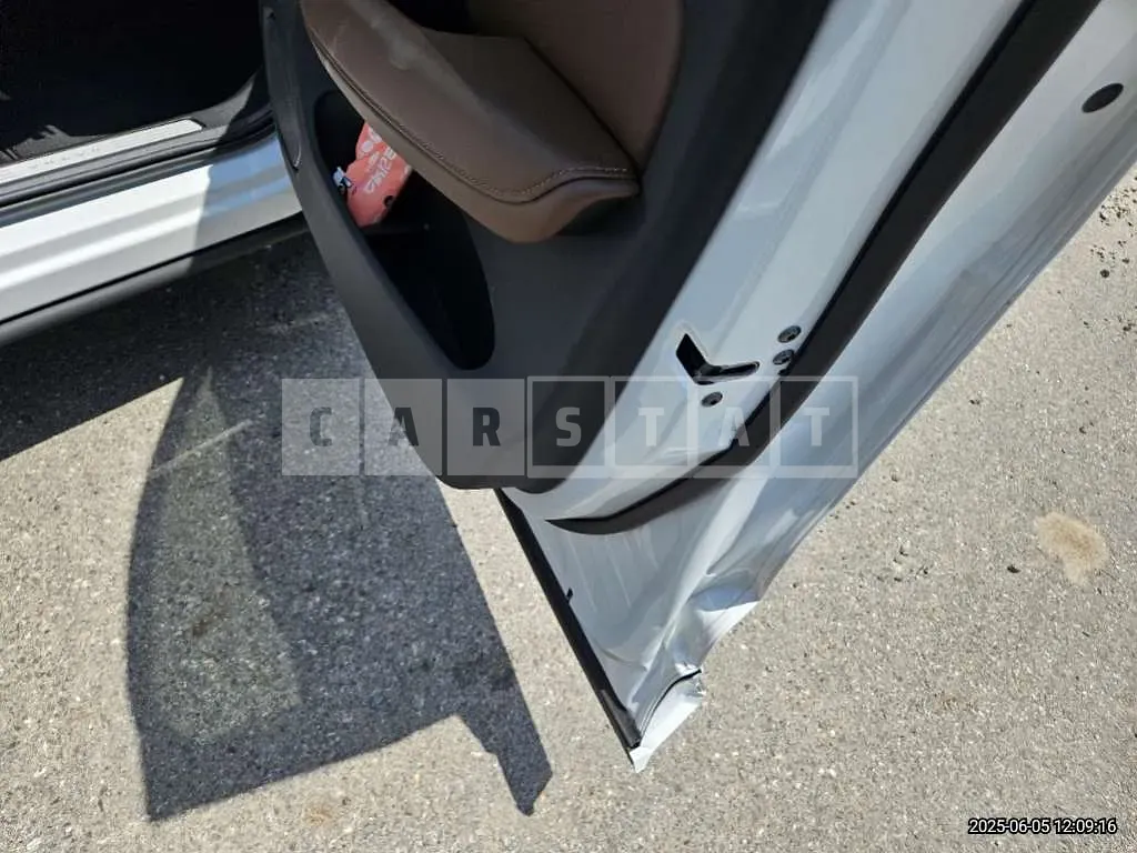 Photo 2 of 24: 2023 Volvo XC60B6 AWD — Korean insurance auction