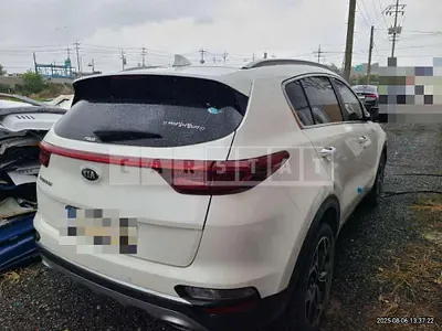 Photo 1 of 25: 2020 Kia Sportage — Korean insurance auction