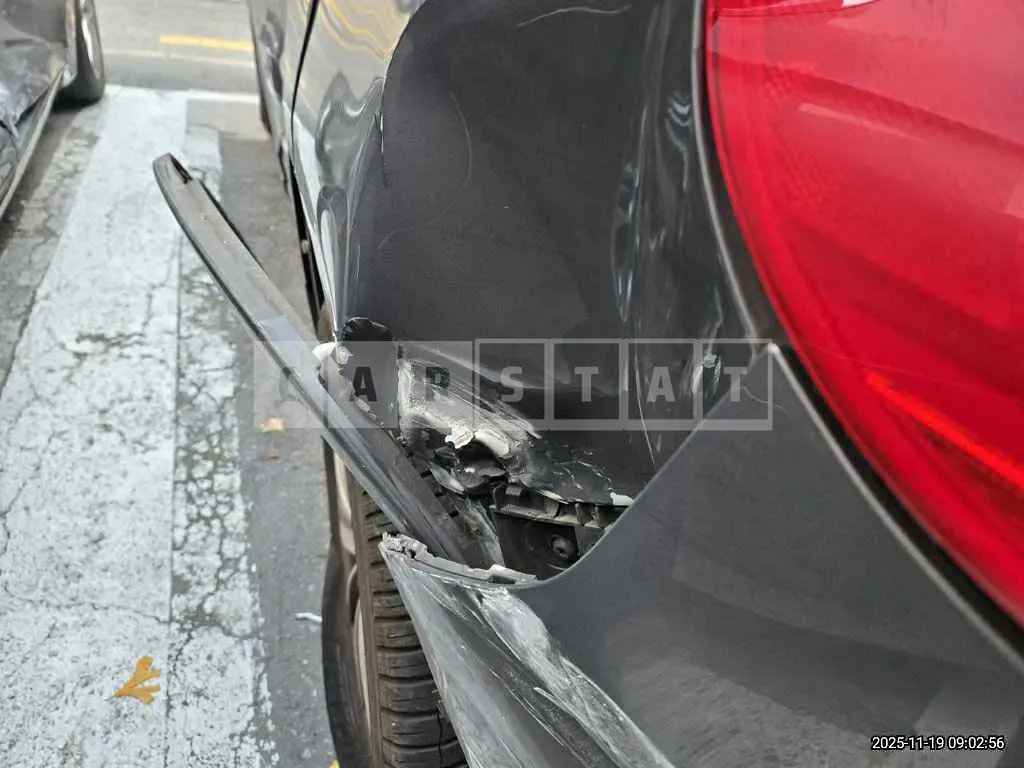 Photo 2 of 28: 2015 Volkswagen Tiguan 2.0 TDI Blue Motion — Korean insurance auction
