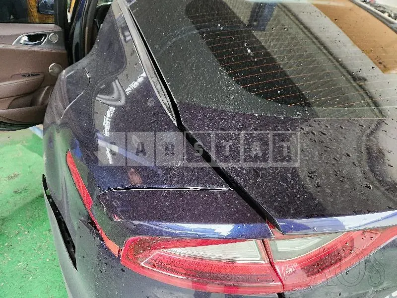 Photo 2 of 38: 2017 Kia Stinger 3.3, VIN KNAE751CDJS005897 — Korean insurance auction