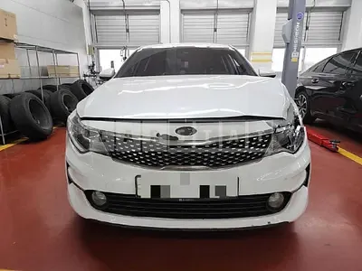 Photo 1 of 11: 2016 Kia K5 2.0(LPI), VIN KNAGS416BGA077450 — Korean insurance auction