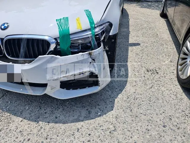 Photo 2 of 47: 2017 BMW 530i — Korean insurance auction
