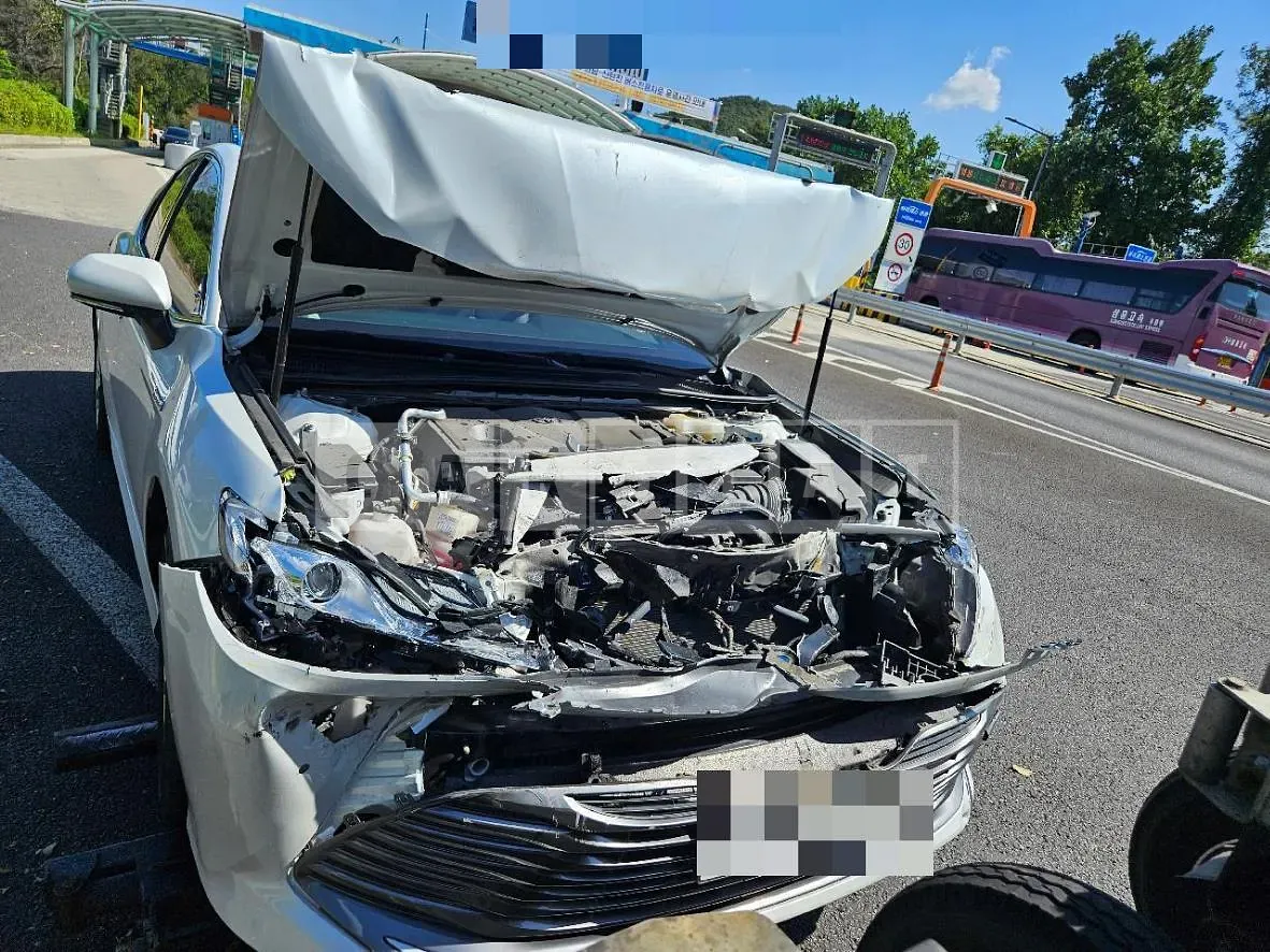 Photo 2 of 22: 2017 Toyota Wild Hybrid Camry 2.5(XV70), VIN JTNB21HK3J3001332 — Korean insurance auction