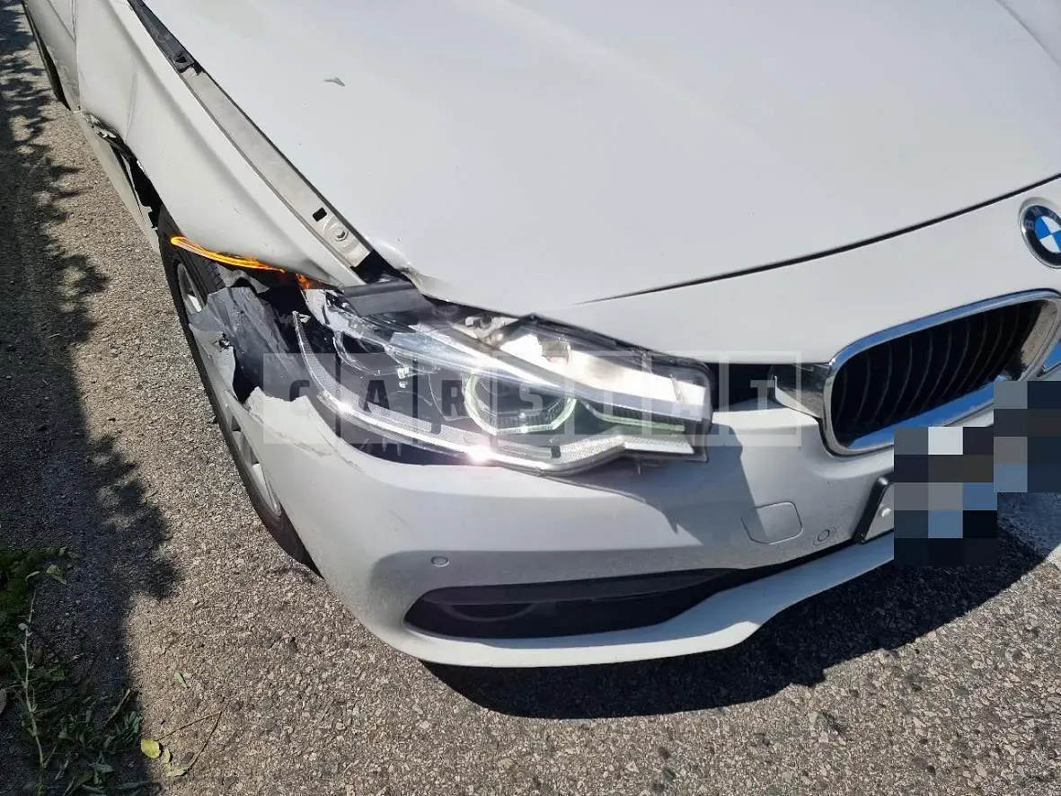 Photo 2 of 24: 2016 BMW 320d EfficientDynamics, VIN WBA8D1107GK656154 — Korean insurance auction