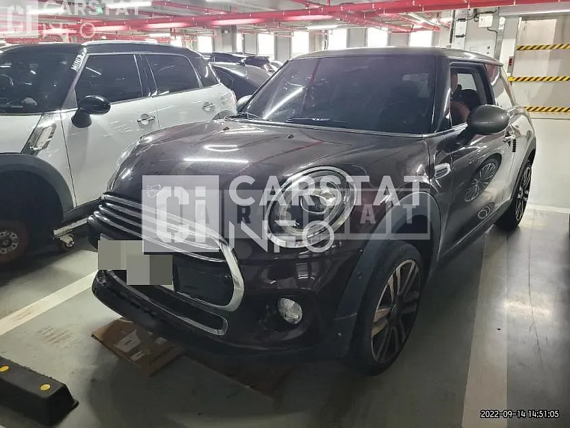 Photo 2 of 9: 2019 MINI Cooper, VIN WMWXP5100K2L13074 — Korean insurance auction