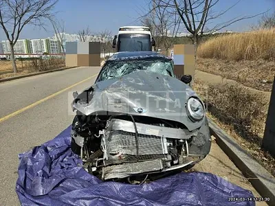 Photo 1 of 10: 2017 MINI Cooper, VIN WMWXP5108J2F93442 — Korean insurance auction