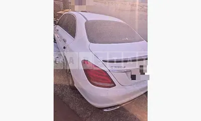 Photo 1 of 31: 2017 Mercedes-Benz C220 d — Korean insurance auction
