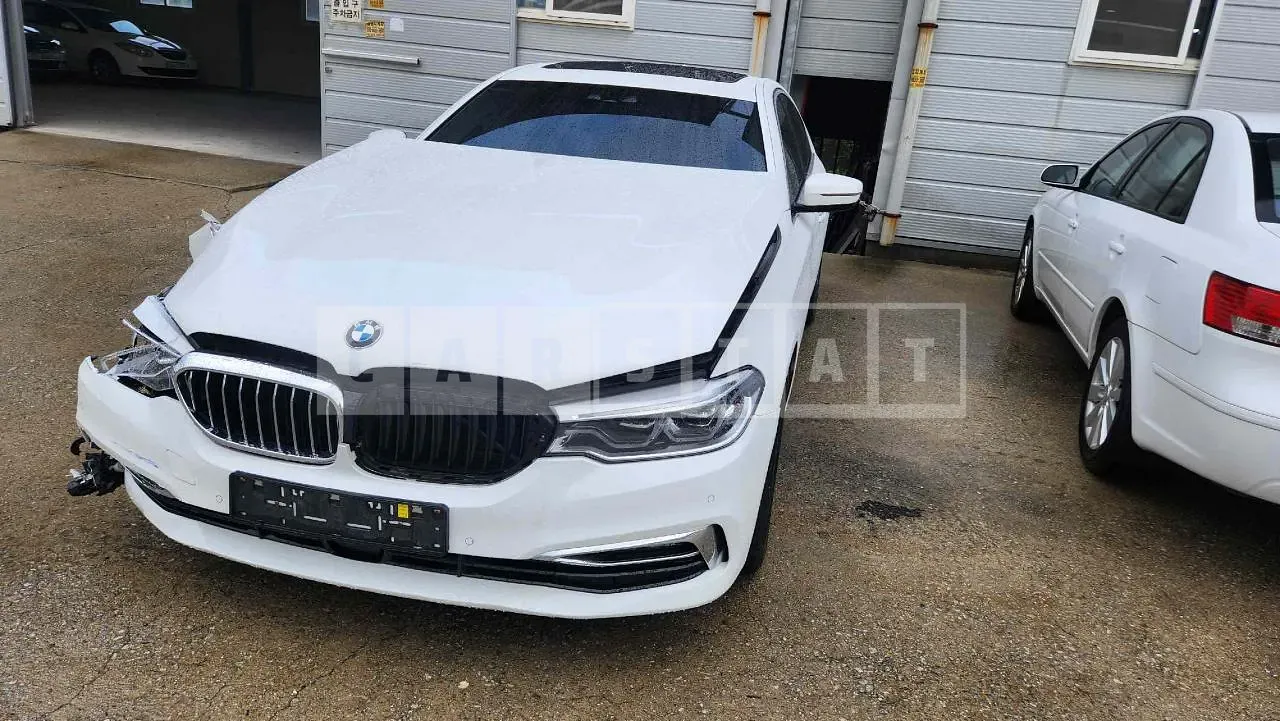 Photo 2 of 29: 2020 BMW 520i Luxury, VIN WBAJK9107LCE69476 — Korean insurance auction