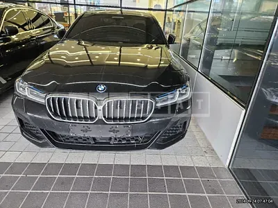 Photo 1 of 14: 2023 BMW 530e — Korean insurance auction