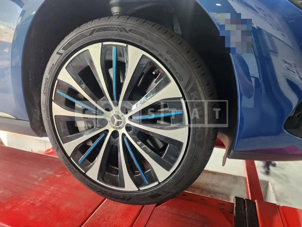 Photo 2 of 7: 2022 Mercedes-Benz (parts) Tires — Korean insurance auction
