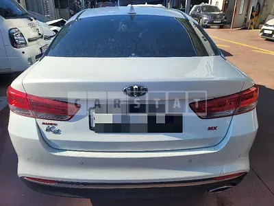 Photo 1 of 13: 2016 Kia K5, VIN KNAGX411BGA085388 — Korean insurance auction