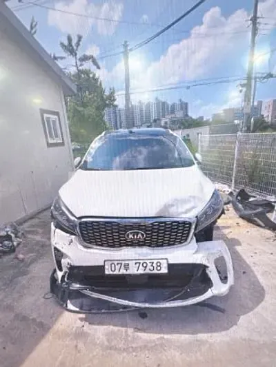 Photo 1 of 10: 2019 Kia Sorento — Korean insurance auction