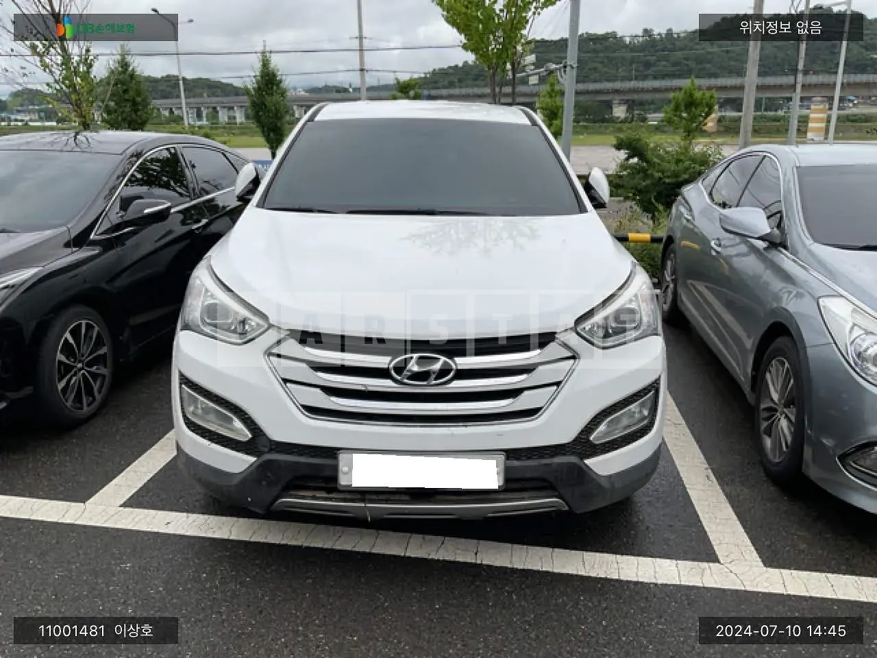 Photo 2 of 16: 2015 Hyundai Santa Fe, VIN KMHSU81UBFU441357 — Korean insurance auction