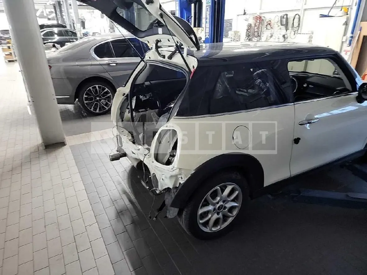 Photo 2 of 15: 2021 MINI Mini-Ku — Korean insurance auction