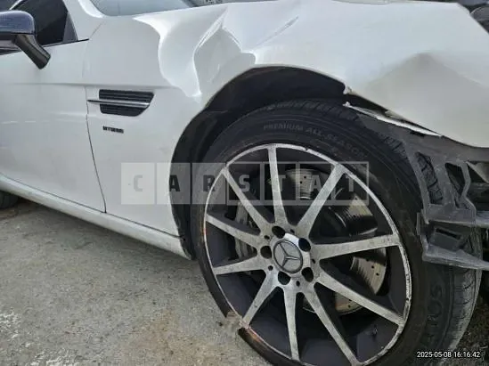 Photo 2 of 25: 2017 Mercedes-Benz SLC43 — Korean insurance auction