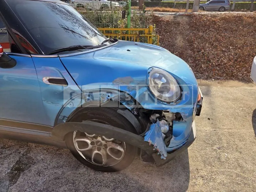 Photo 2 of 13: 2016 MINI 미니 쿠퍼 파이브-도어 — Korean insurance auction
