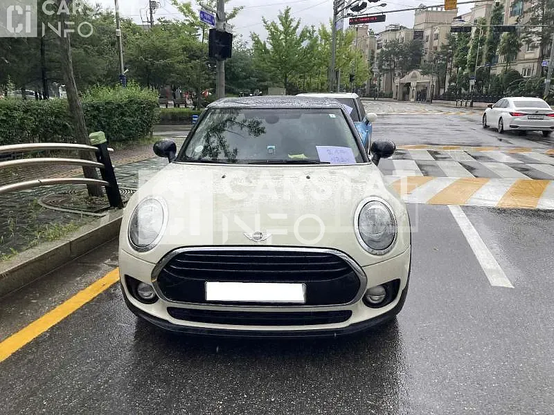 Photo 2 of 30: 2017 MINI New Cooper Club Man, VIN WMWLN5102J2G10773 — Korean insurance auction