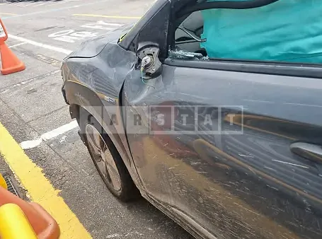 Photo 2 of 35: 2019 Hyundai Kona Electric, VIN KMHK281GFKU008895 — Korean insurance auction