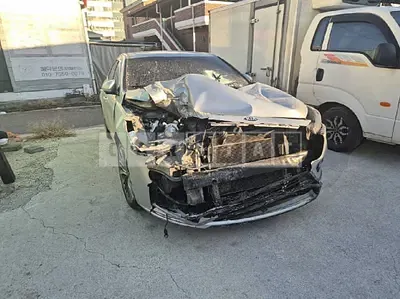 Photo 1 of 15: 2016 Kia K7, VIN KNAL7418BGA037637 — Korean insurance auction