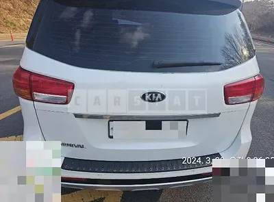 Photo 1 of 19: 2016 Kia Carnivals, VIN KNAMC81ABGS217944 — Korean insurance auction