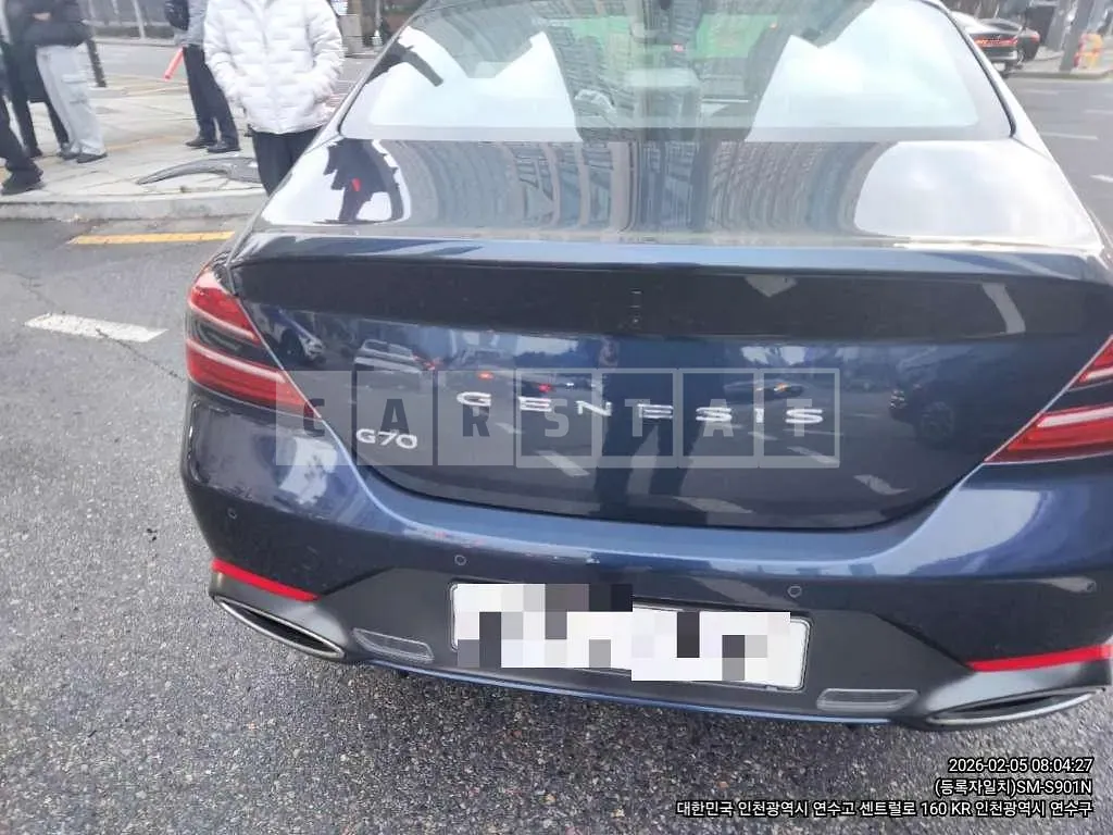 Photo 2 of 24: 2020 Genesis G70 3.3T — Korean insurance auction