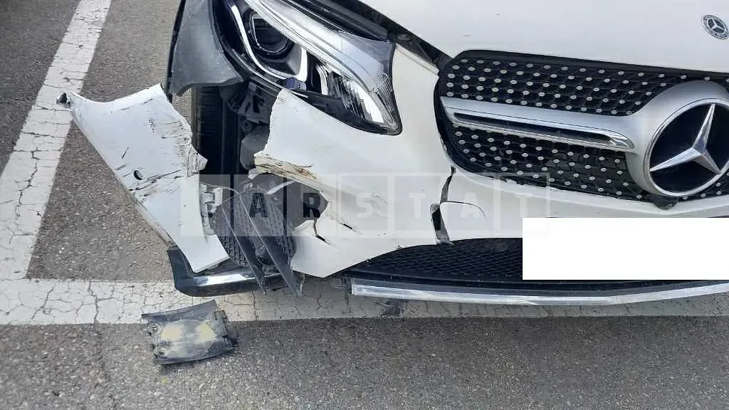 Photo 2 of 14: 2018 Mercedes-Benz GLC220d 4Matic Coupe — Korean insurance auction