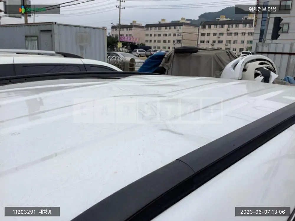 Photo 2 of 10: 2015 Hyundai Santa Fe, VIN KMHSW81UBFU499032 — Korean insurance auction
