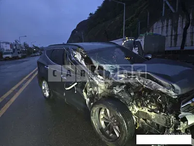Photo 1 of 6: 2016 Hyundai Santa Fe — Korean insurance auction