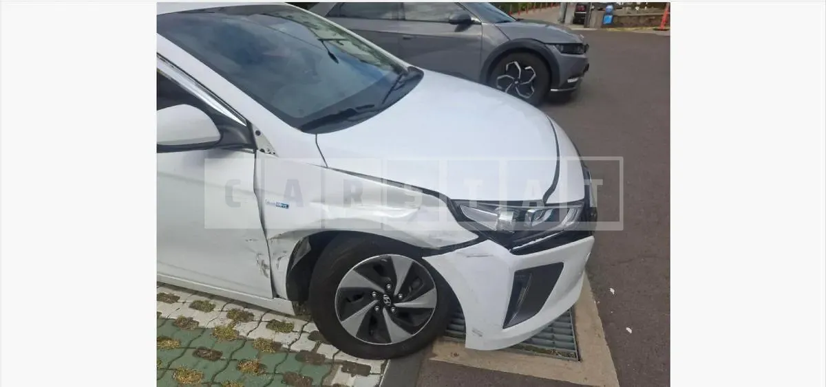 Photo 2 of 27: 2016 Hyundai IONIQ 1.6 (Hybrid) — Korean insurance auction