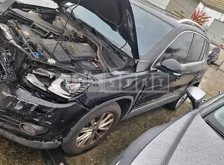 Photo 2 of 10: 2016 Volkswagen Tiguan 2.0 TDI BMT, VIN WVGZZZ5NZGW514792 — Korean insurance auction