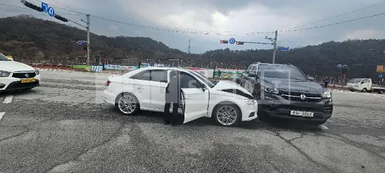 Photo 2 of 7: 2018 Audi A3 40TFSI — Korean insurance auction