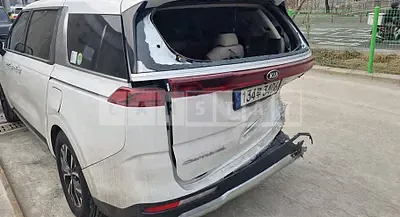 Photo 1 of 9: 2021 Kia Carnival, VIN KNANC81BBMS057836 — Korean insurance auction