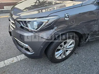 Photo 1 of 7: 2016 Hyundai Santa Fe, VIN KMHSU81UBGU649554 — Korean insurance auction