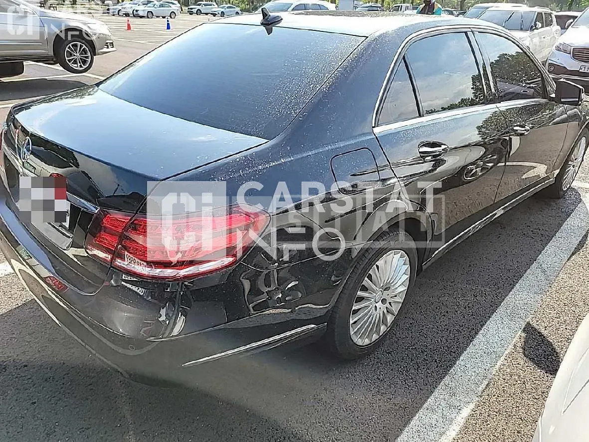 Photo 2 of 3: 2014 Mercedes-Benz Sandsbenz E300 — Korean insurance auction