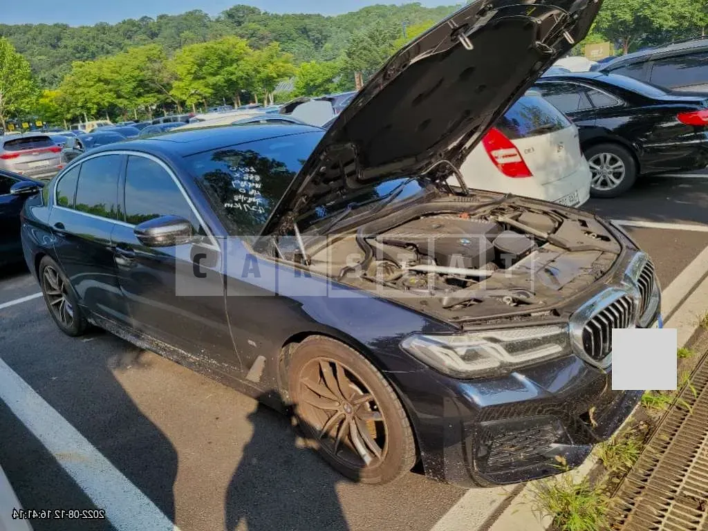 Photo 2 of 9: 2021 BMW 520i, VIN WBA11BH06MCF89898 — Korean insurance auction