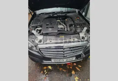 Photo 1 of 9: 2017 Mercedes-Benz E300, VIN WDDZF4JB2HA140625 — Korean insurance auction