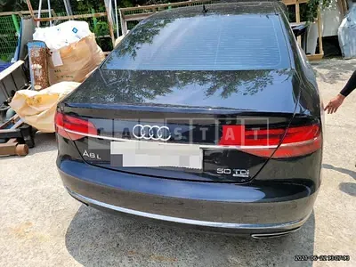 Photo 1 of 12: 2015 Audi A8L 50 TDI quattro, VIN WAUZZZ4HXFN040001 — Korean insurance auction