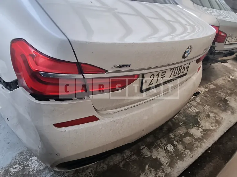 Photo 2 of 29: 2017 BMW 740d xDrive, VIN WBA7C6108HG760748 — Korean insurance auction
