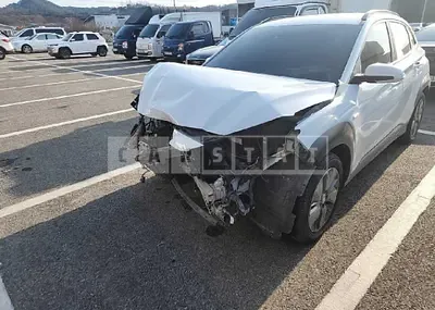 Photo 1 of 8: 2019 Hyundai Kona Electric, VIN KMHK381GFKU042701 — Korean insurance auction