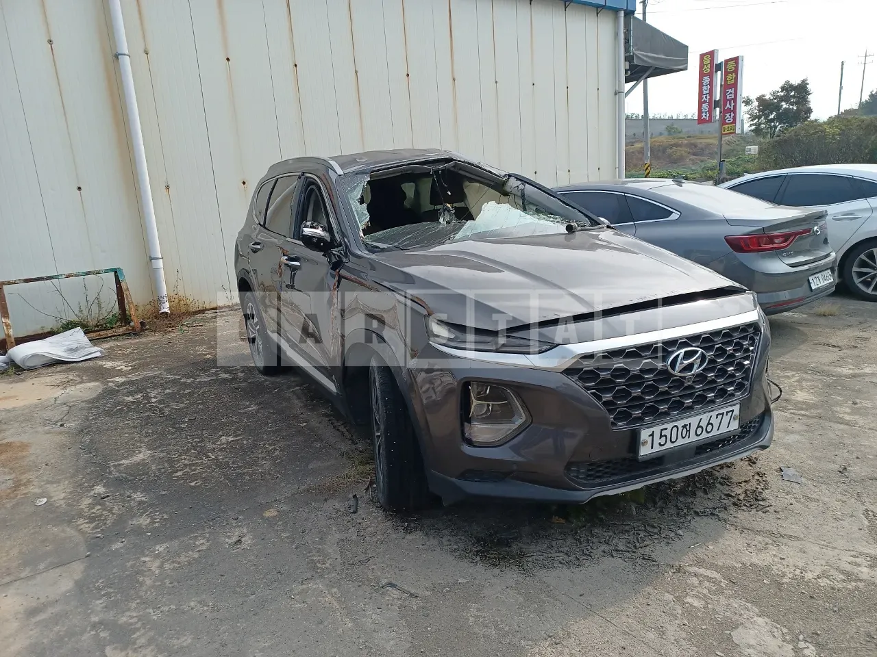 Photo 3 of 3: 2020 Hyundai Santa Fe — Korean insurance auction