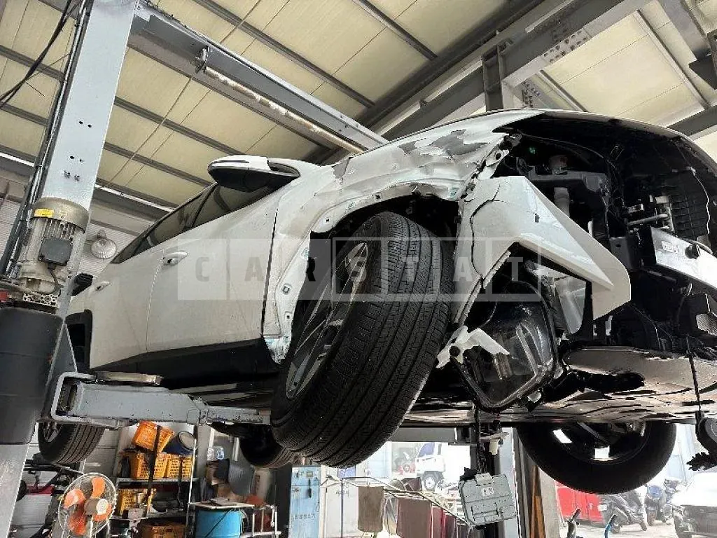 Photo 2 of 21: 2024 Hyundai Tucson, VIN KMHJB81BGRU372023 — Korean insurance auction