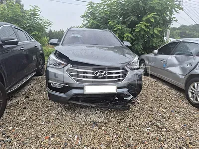 Photo 1 of 11: 2016 Hyundai Santa Fe, VIN KMHSW81UBGU643222 — Korean insurance auction