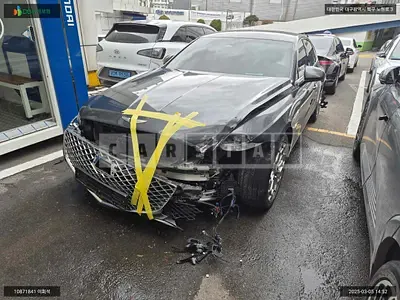 Photo 1 of 10: 2020 Genesis G80, VIN KMTGB41CBMU023609 — Korean insurance auction