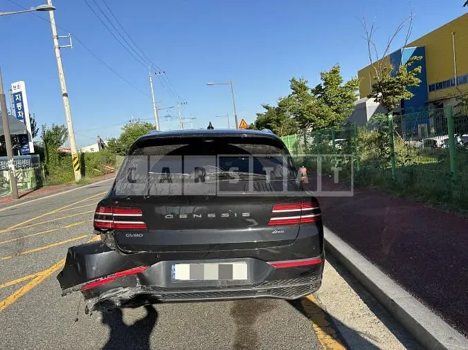 Photo 2 of 22: 2024 Genesis GV80, VIN KMTHA81BDSU259189 — Korean insurance auction