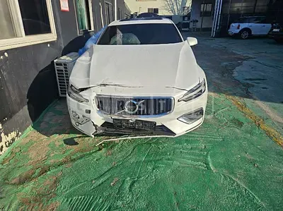 Photo 1 of 31: 2021 Volvo S60 B5 — Korean insurance auction
