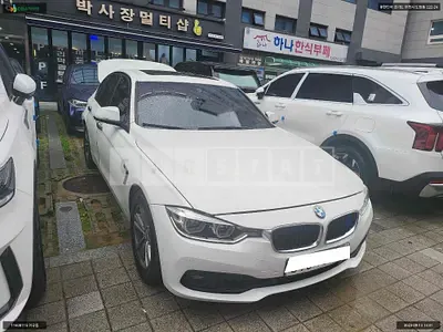 Photo 1 of 17: 2016 BMW 320d, VIN WBA8D1107GK776004 — Korean insurance auction