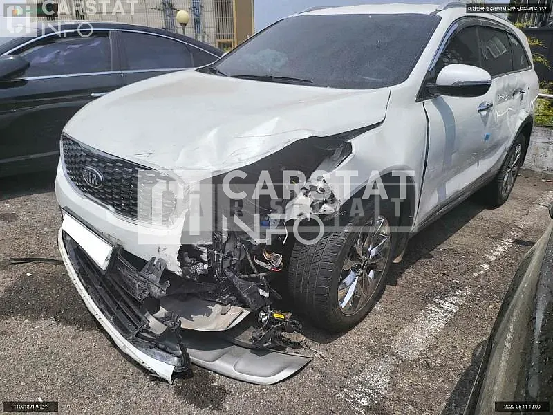 Photo 2 of 11: 2018 Kia Sorento, VIN KNAPG81BBJA458647 — Korean insurance auction