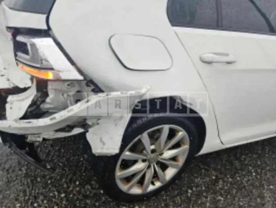 Photo 2 of 3: 2015 Volkswagen Golf 2.0 TDI BMT, VIN WVWZZZAUZFW273467 — Korean insurance auction