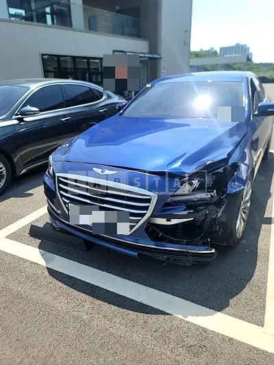 Photo 1 of 13: 2015 Genesis 3.3 — Korean insurance auction